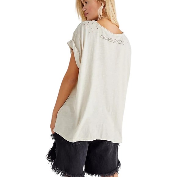 Magnolia Pearl Cream Graphic Tee - Picture 2 of 9